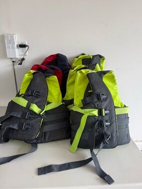 Sea-doo life vests
